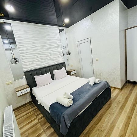 Nana'S House 호텔 바투미 외부 사진
